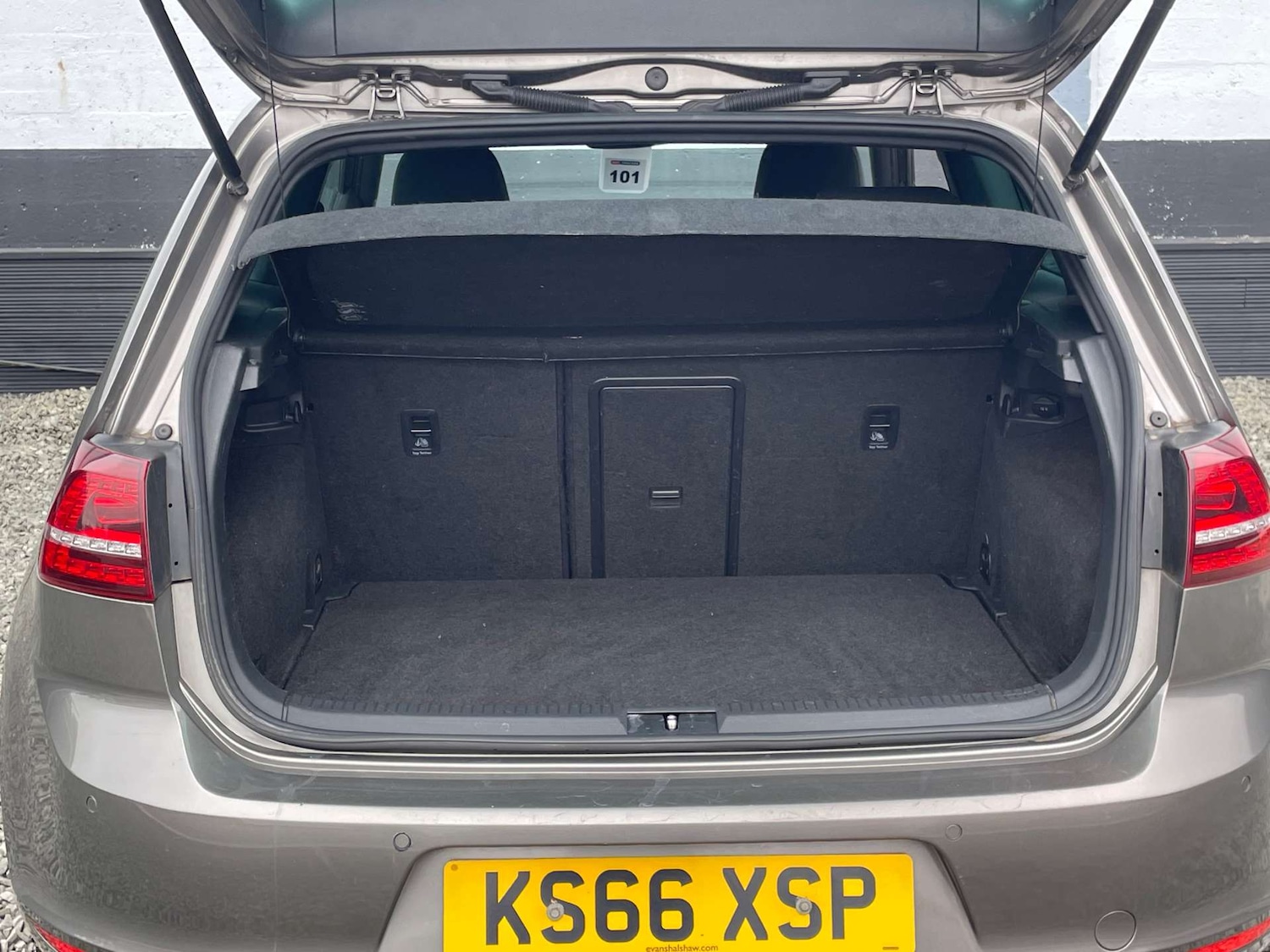 Used Volkswagen Golf 2016 for sale - 76601672: Photo 9