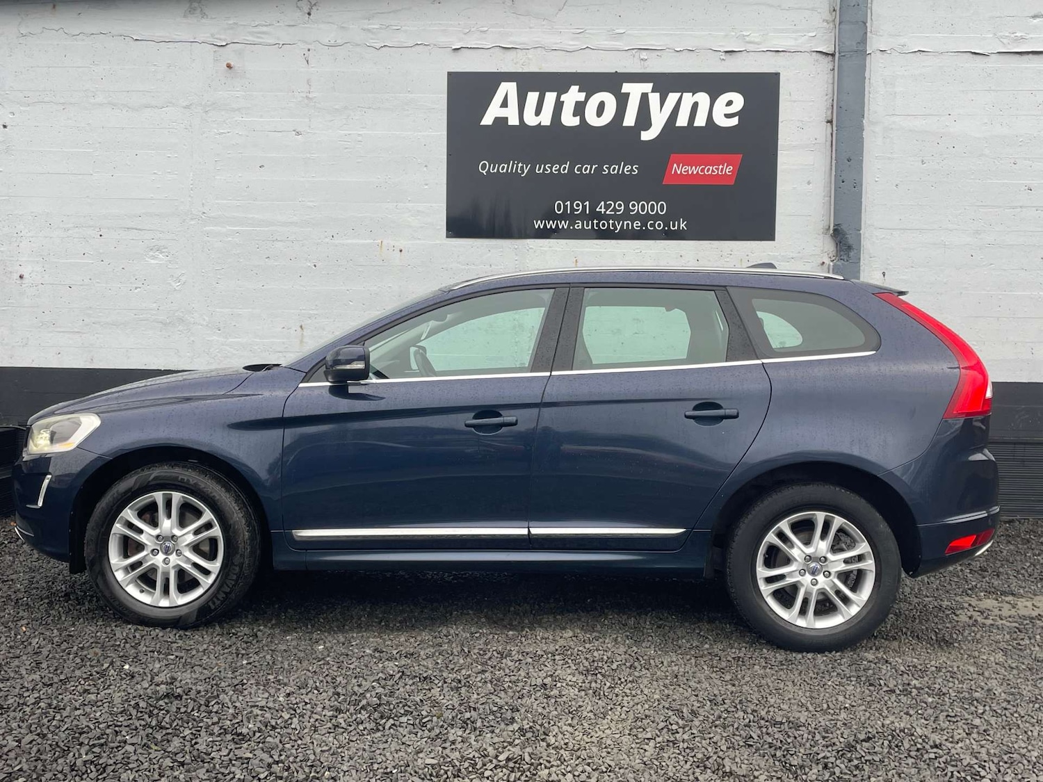 Used Volvo XC60 2014 for sale - 77077443: Photo 4