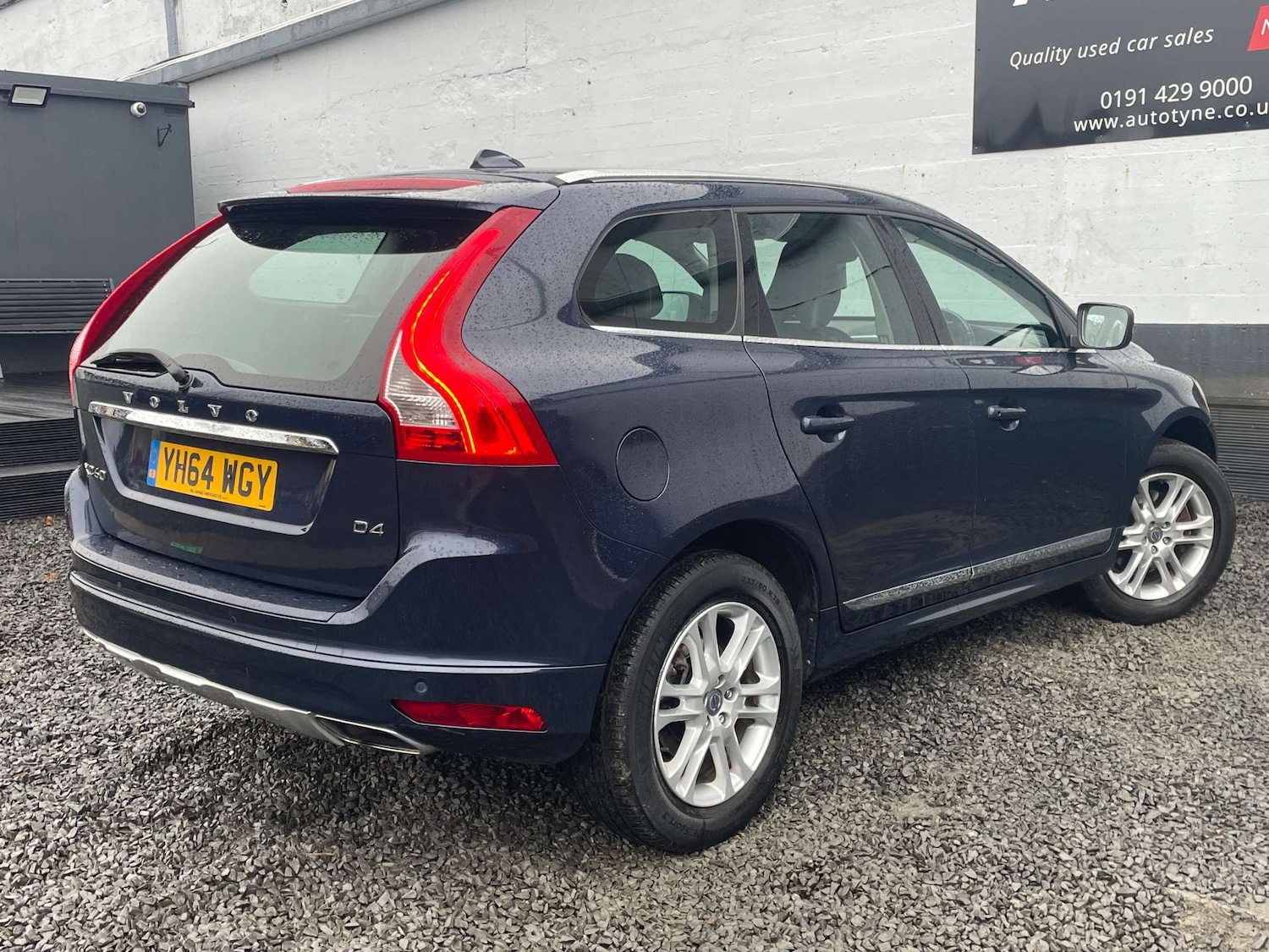 Used Volvo XC60 2014 for sale - 77077443: Photo 6