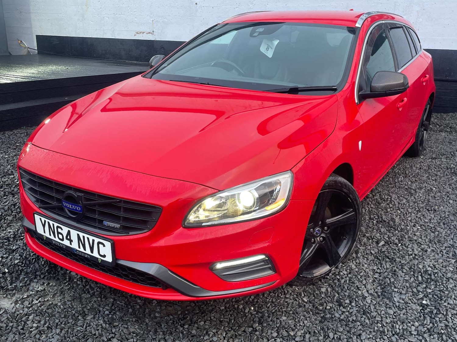 Used Volvo V60 2014 for sale - 77476433: Photo 3