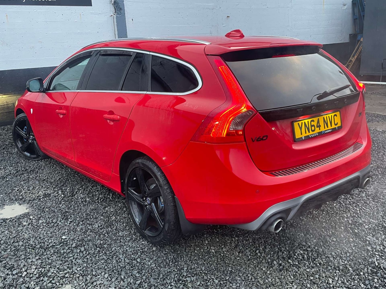 Used Volvo V60 2014 for sale - 77476433: Photo 8