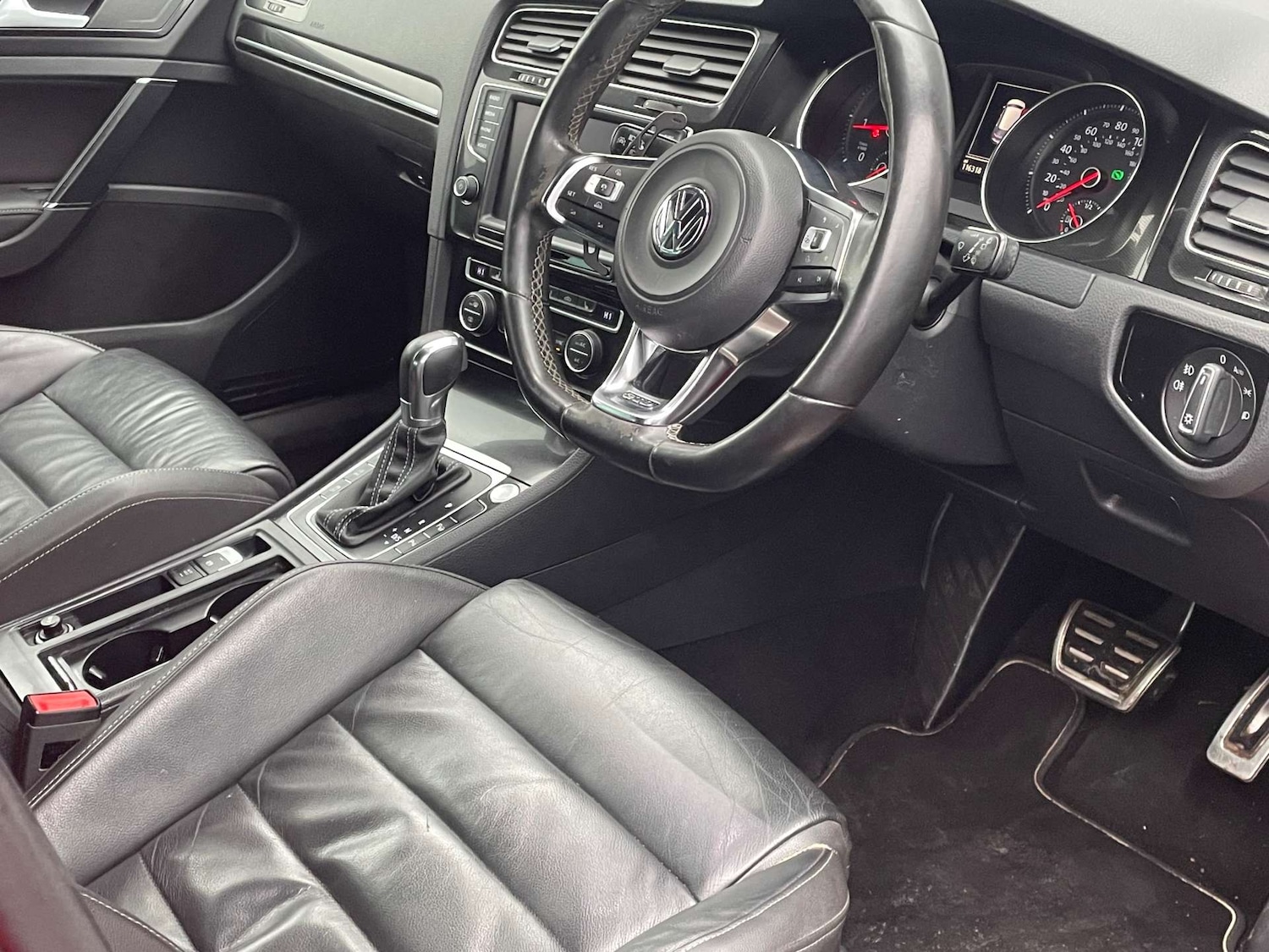 Used Volkswagen Golf 2014 for sale - 77299378: Photo 25