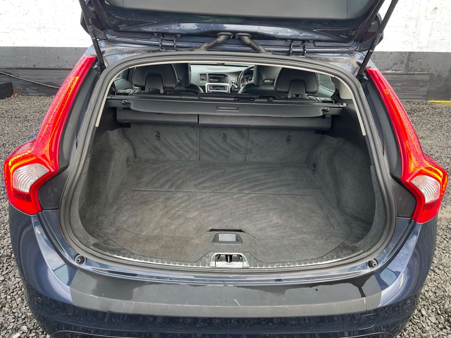 Used Volvo V60 2013 for sale - 77187791: Photo 12