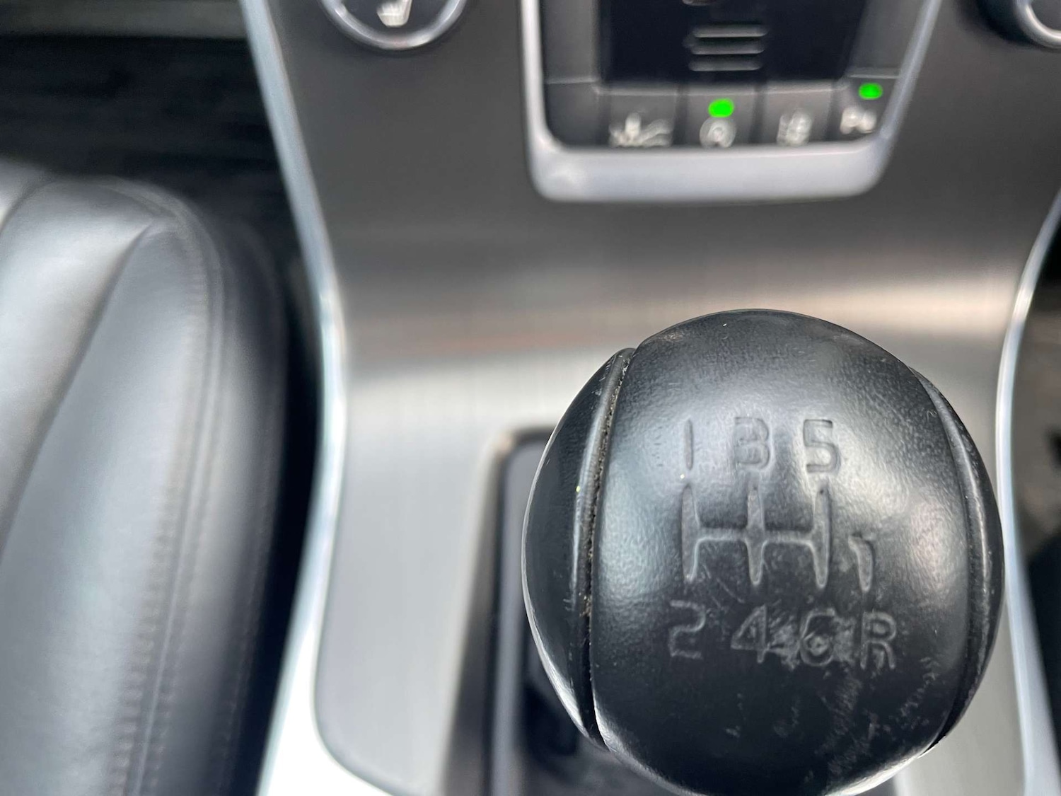 Used Volvo V60 2013 for sale - 77187791: Photo 15