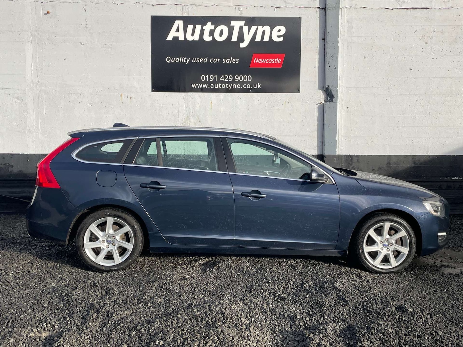 Used Volvo V60 2013 for sale - 77187791: Photo 5