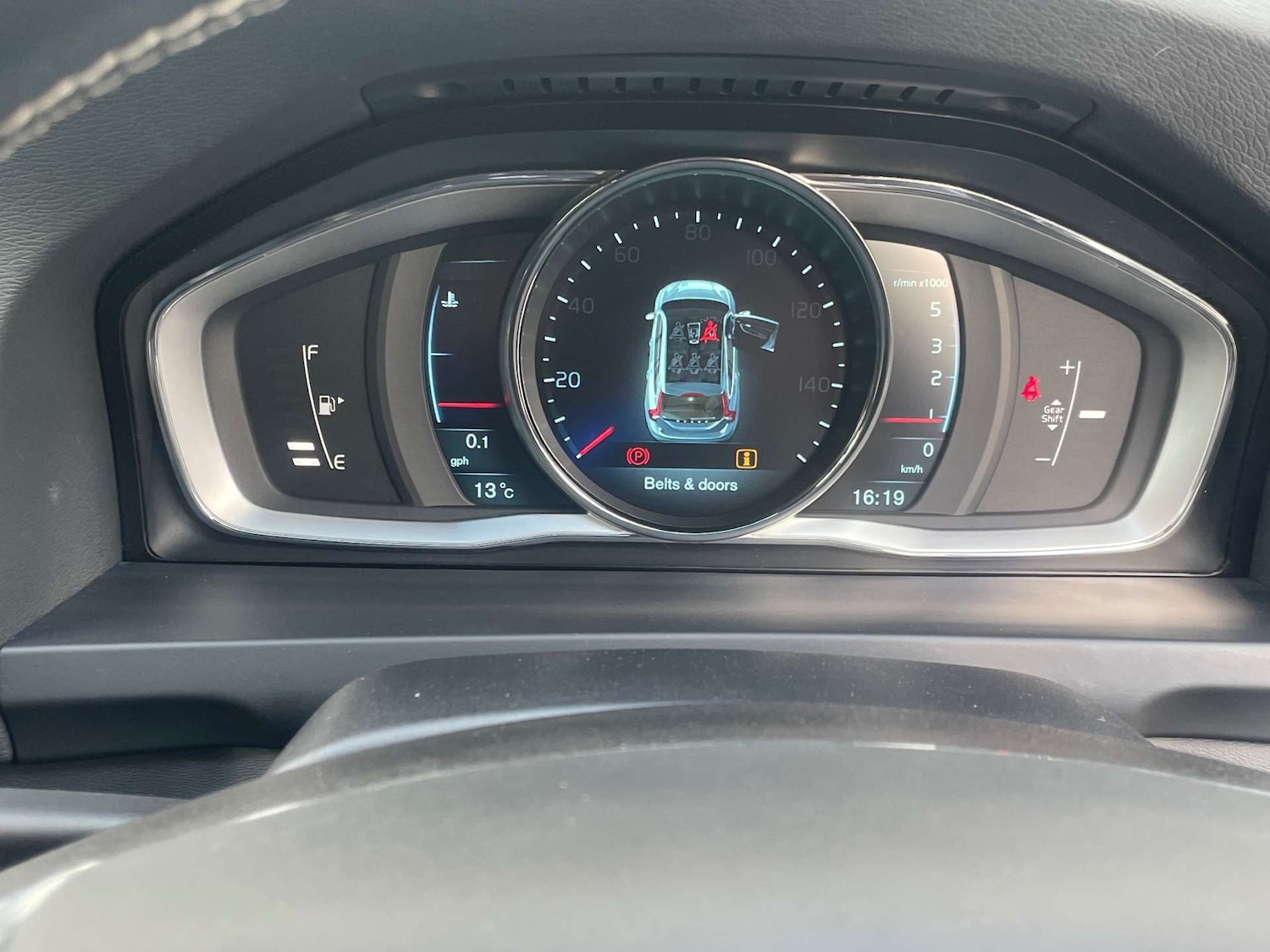 Used Volvo V60 2014 for sale - 78083418: Photo 16