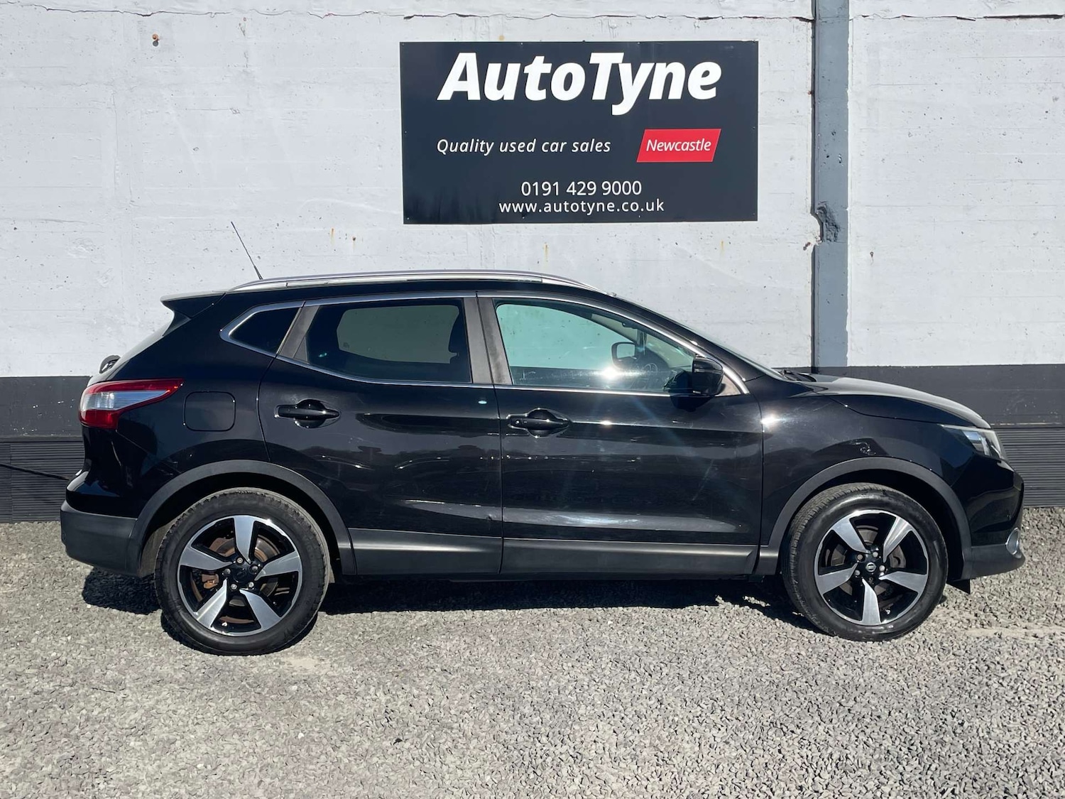 Used Nissan Qashqai 2014 for sale - 77920845: Photo 12