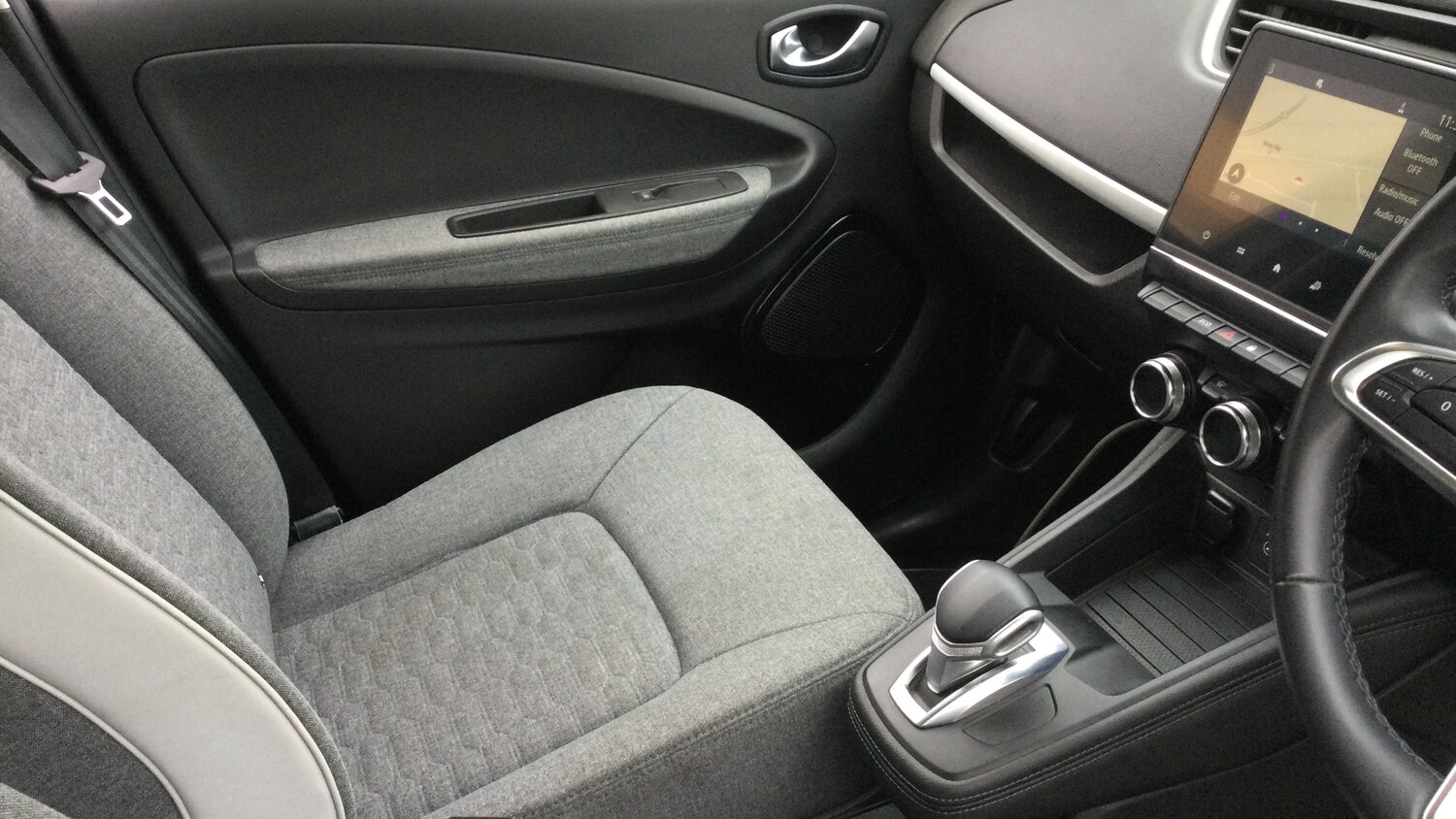 Used Renault Zoe 2020 for sale - 77489915: Photo 14