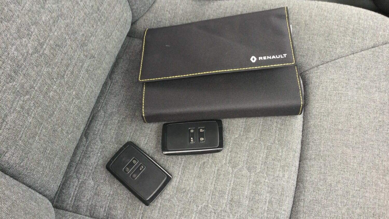 Used Renault Zoe 2020 for sale - 77489915: Photo 19