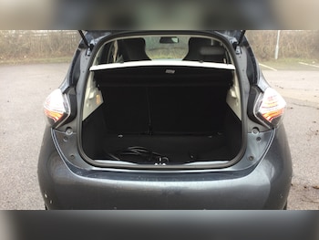 Used Renault Zoe 2020 for sale - 77489915: Photo