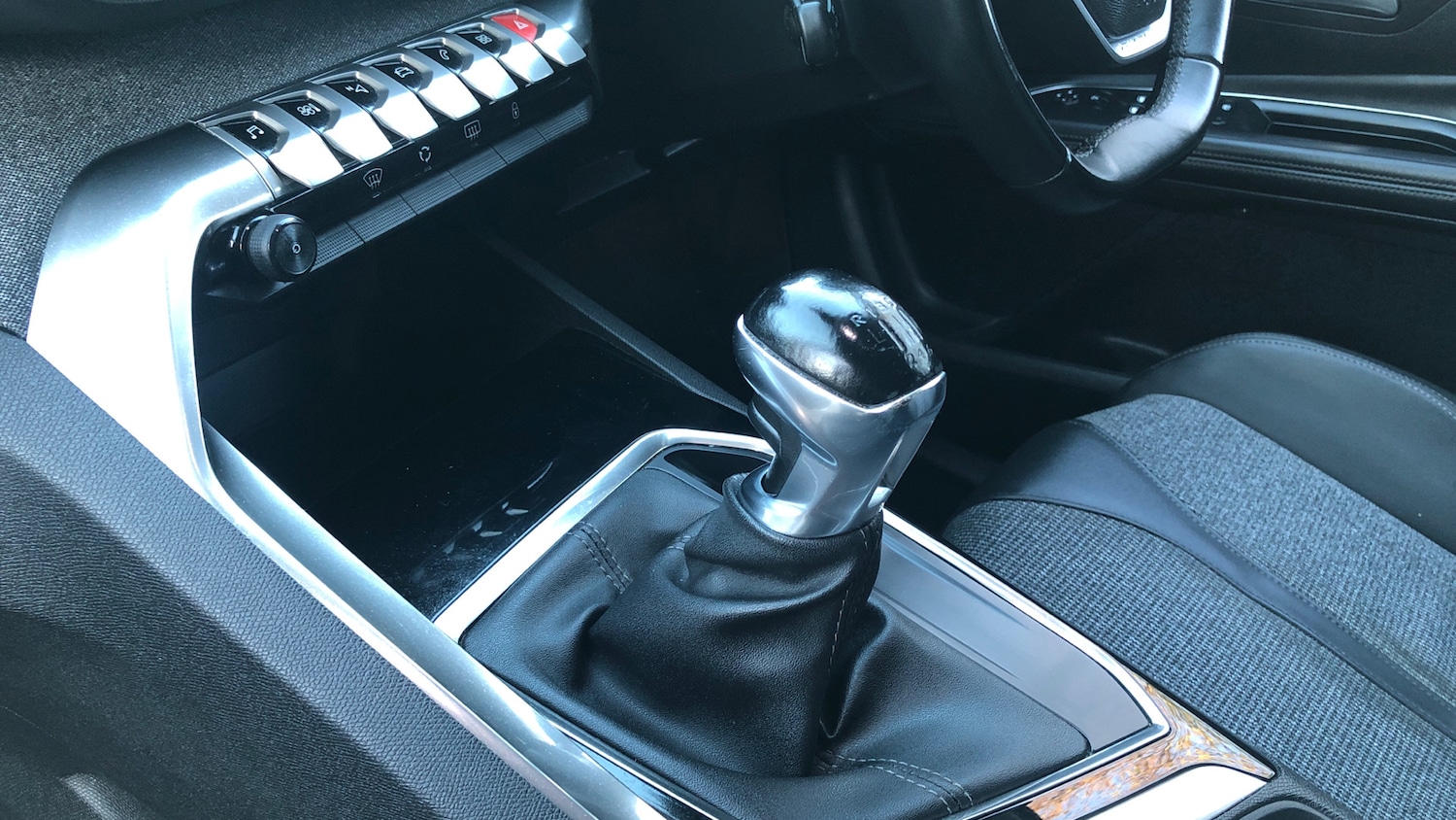 Used Peugeot 5008 2020 for sale - 76922385: Photo 13