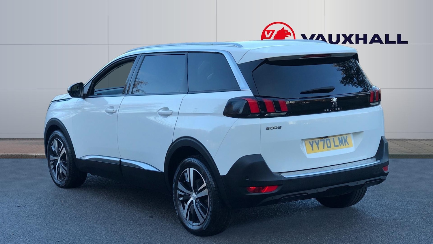 Used Peugeot 5008 2020 for sale - 76922385: Photo 2