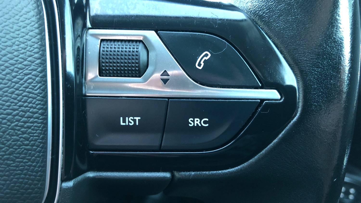 Used Peugeot 5008 2020 for sale - 76922385: Photo 26