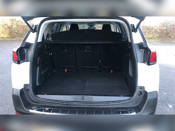 Used Peugeot 5008 2020 for sale - 76922385: Photo