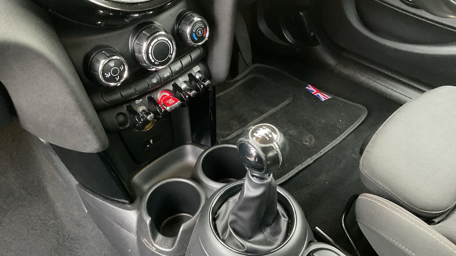 Used MINI Hatch 2019 for sale - 77127291: Photo 13