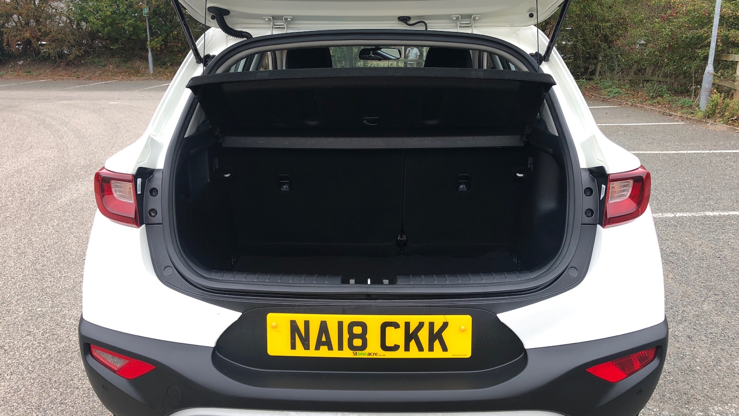 Used Kia Stonic 2018 for sale - 76277078: Photo 4