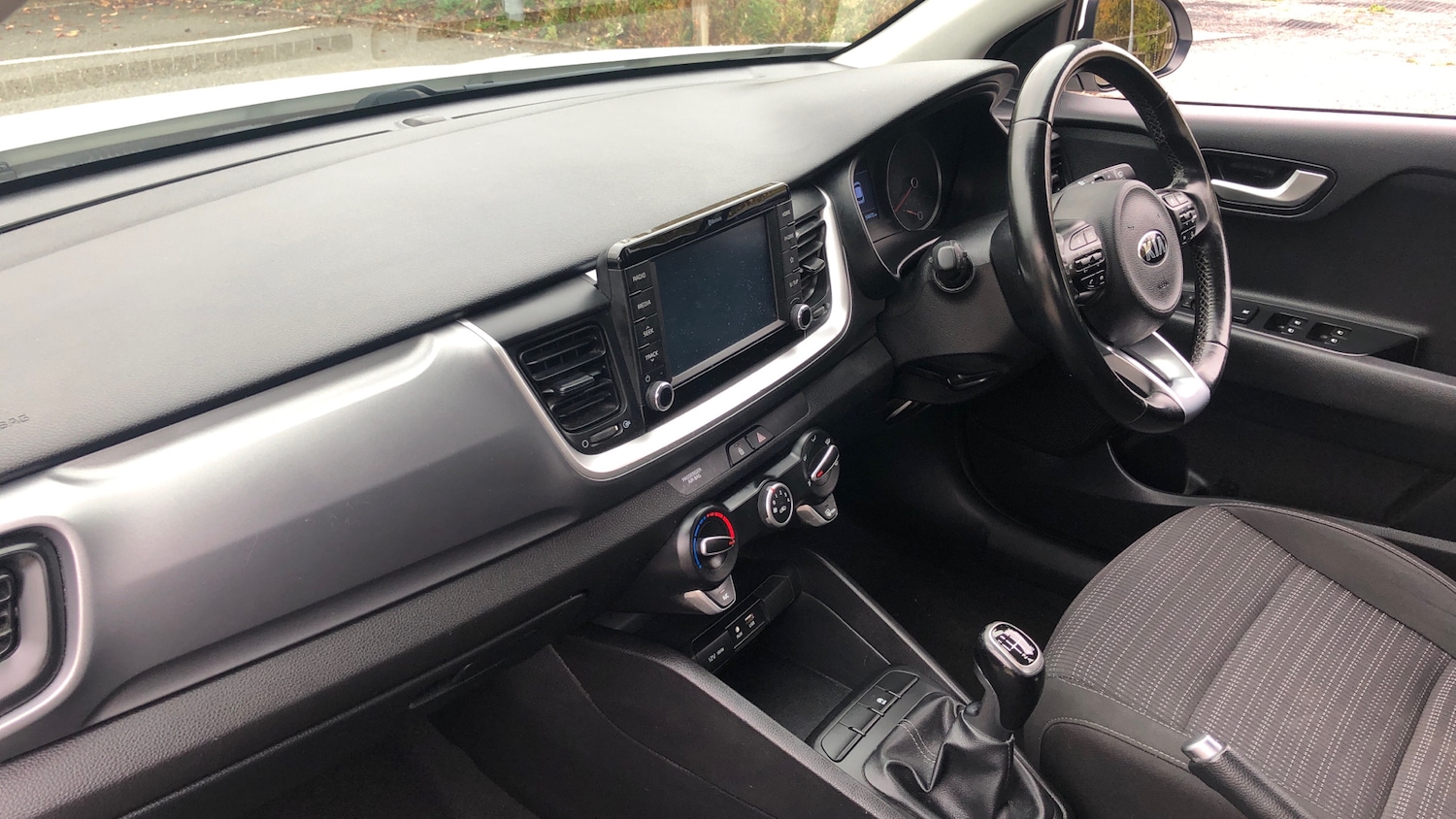 Used Kia Stonic 2018 for sale - 76277078: Photo 9