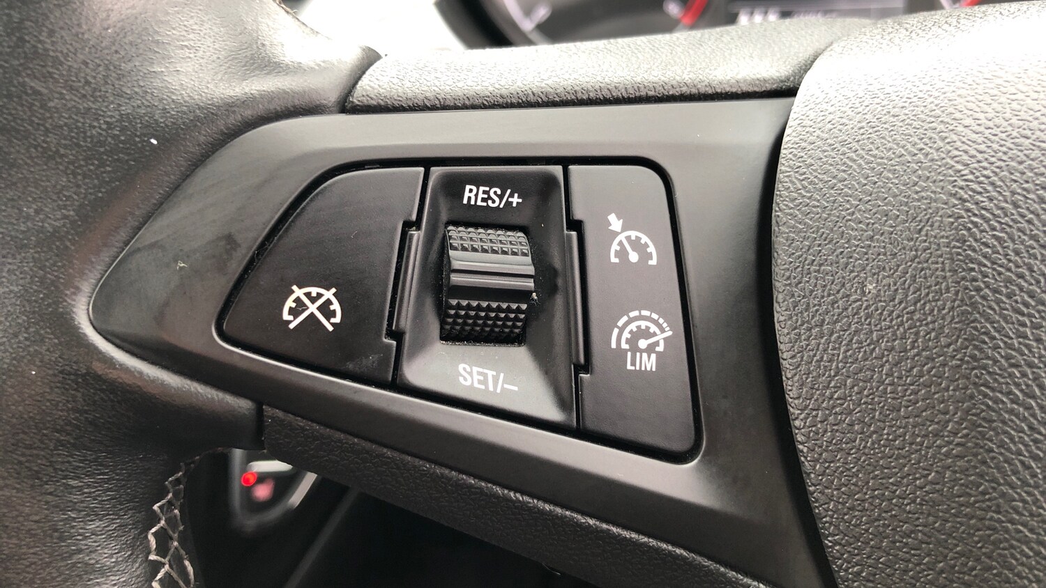 Used Vauxhall Corsa 2018 for sale - 76299219: Photo 24