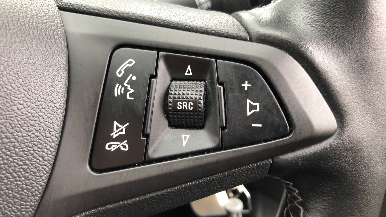 Used Vauxhall Corsa 2018 for sale - 76299219: Photo 25