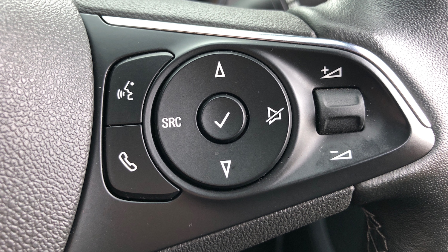 Used Vauxhall Crossland 2022 for sale - 76507255: Photo 25