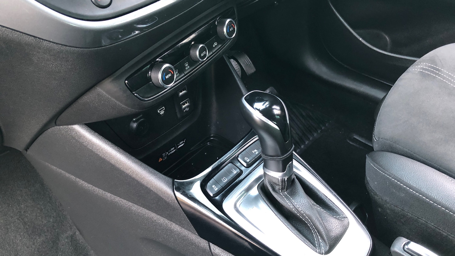 Used Vauxhall Crossland 2021 for sale - 76764089: Photo 13