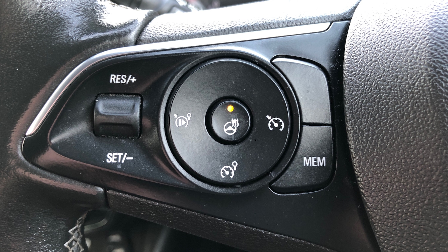 Used Vauxhall Crossland 2021 for sale - 76764089: Photo 23