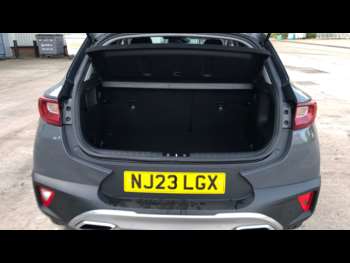 Used Kia Stonic 2023 for sale - 74445255: Photo