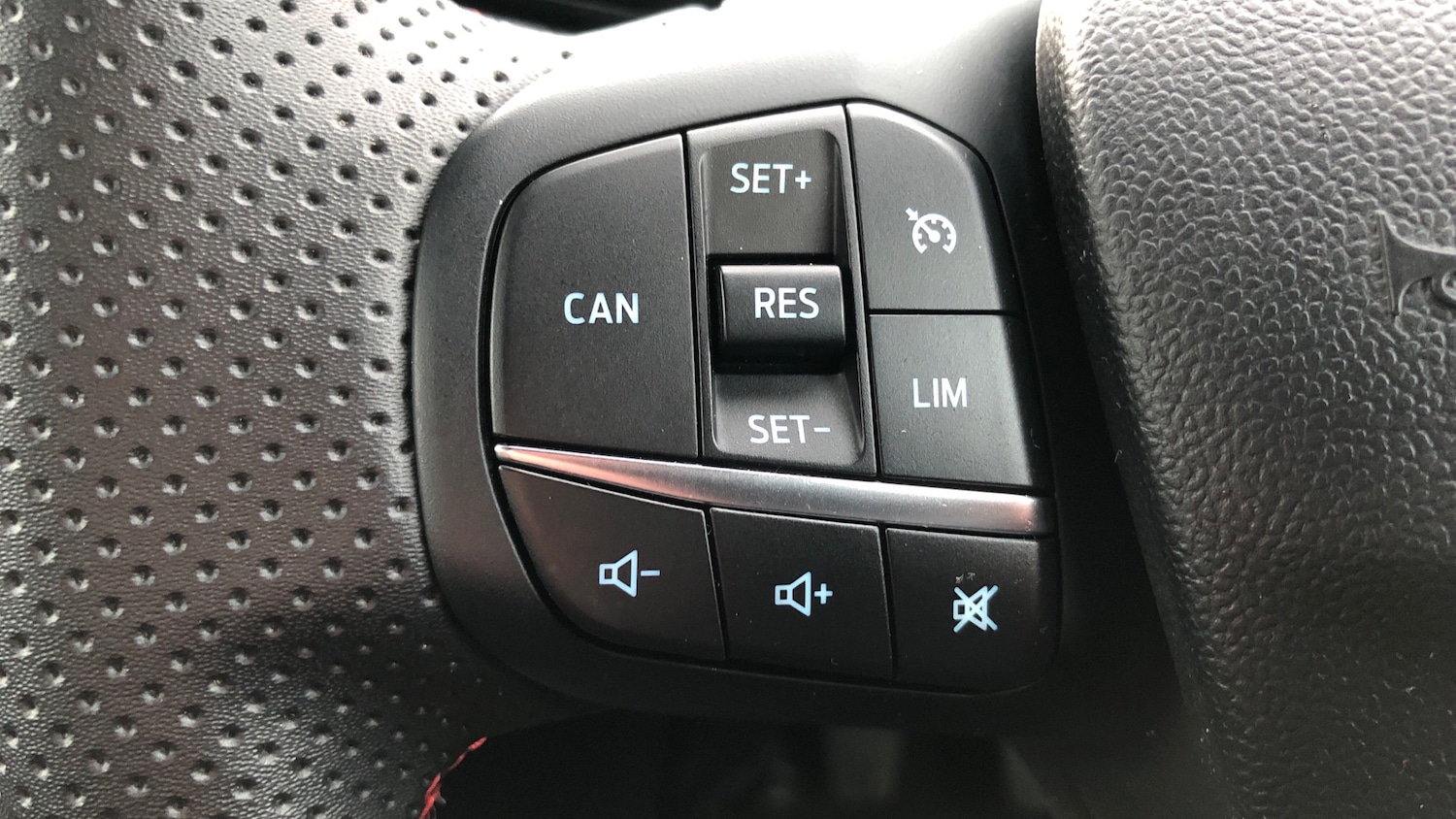 Used Ford Puma 2023 for sale - 76387127: Photo 25