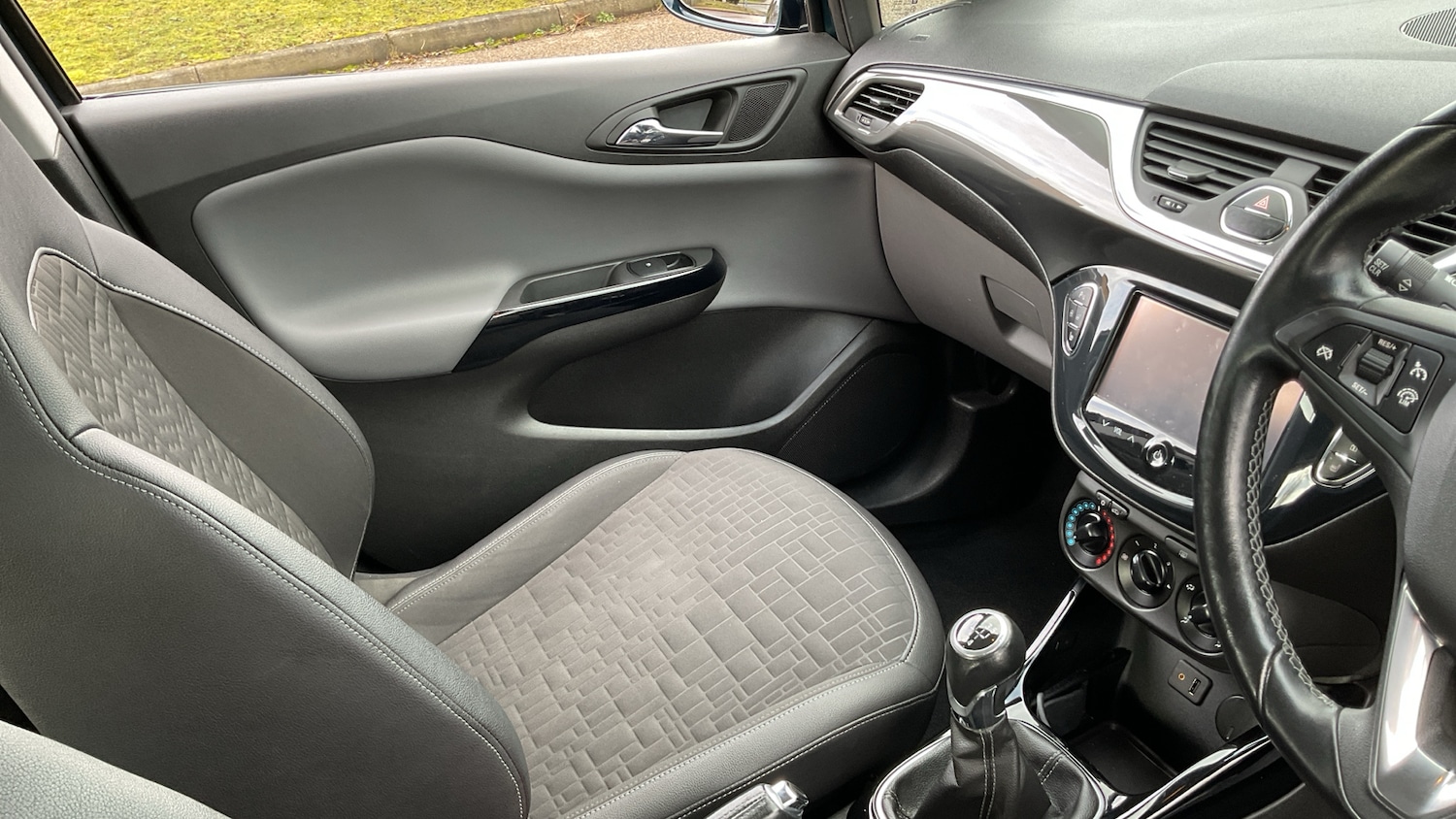 Used Vauxhall Corsa 2015 for sale - 77664823: Photo 14