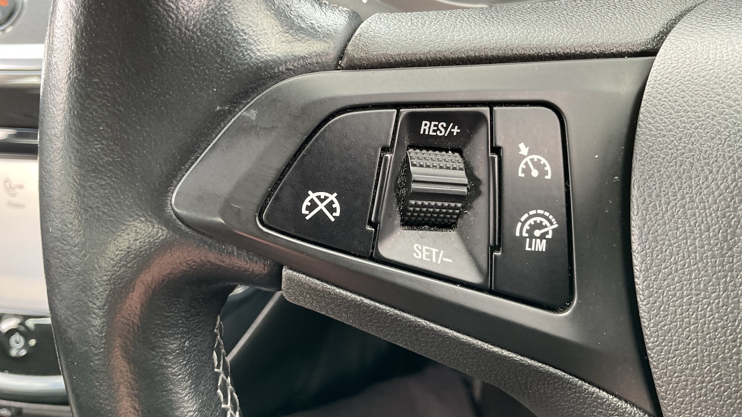 Used Vauxhall Corsa 2015 for sale - 77664823: Photo 24