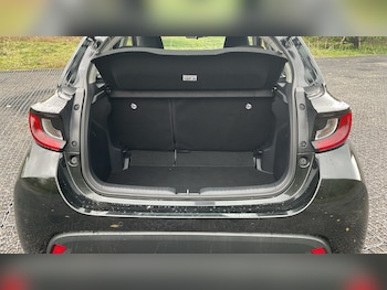 Used Mazda Mazda2 HYBRID 2024 for sale - 78239975: Photo