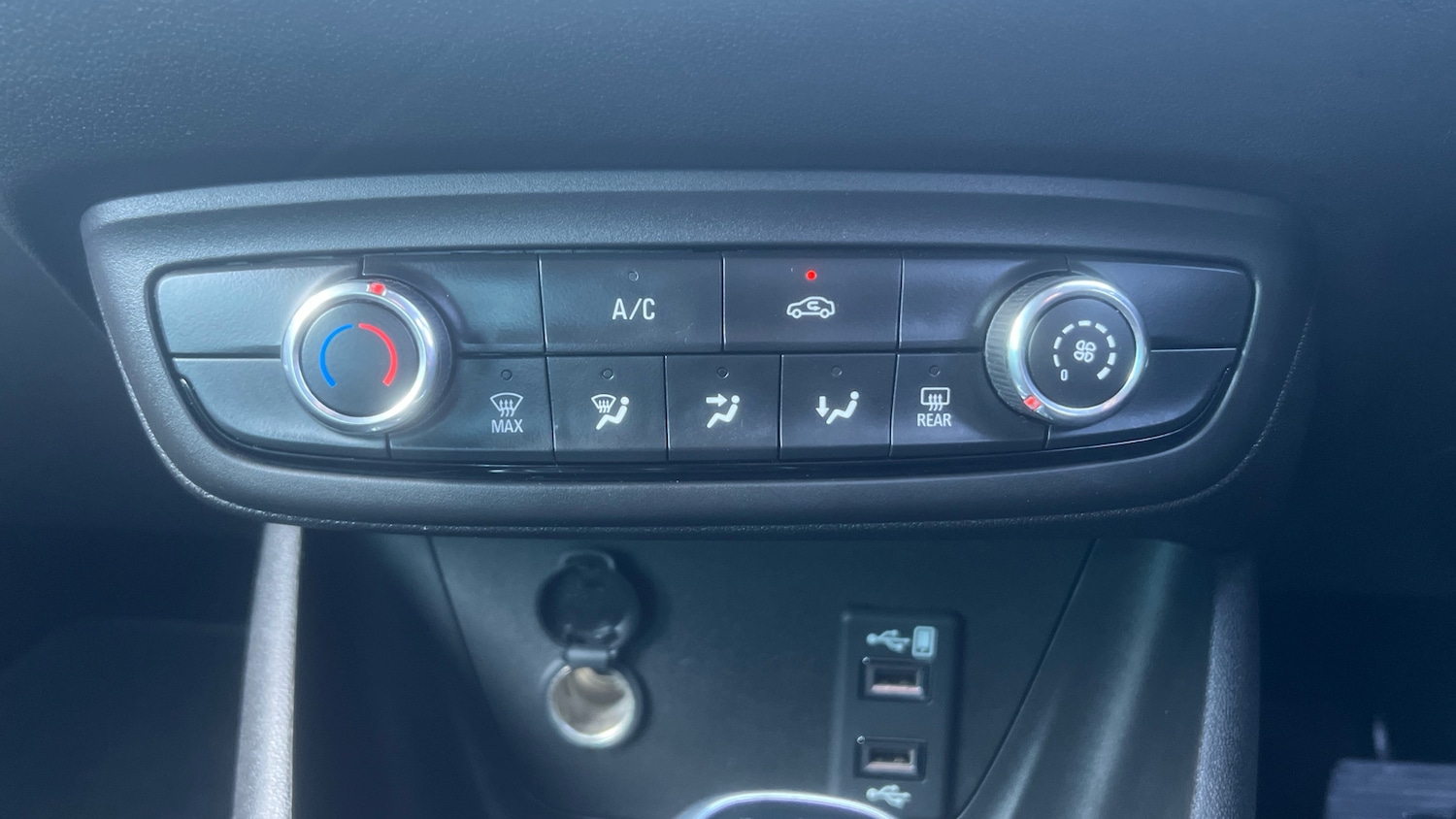 Used Vauxhall Crossland X 2020 for sale - 77918491: Photo 32