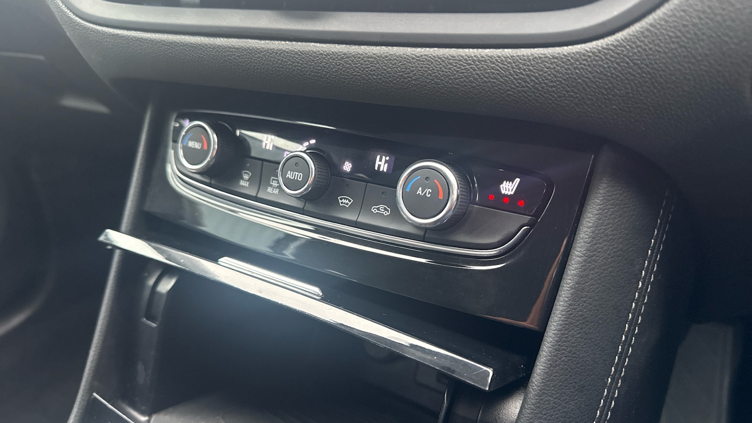 Used Vauxhall Grandland 2022 for sale - 77272196: Photo 41