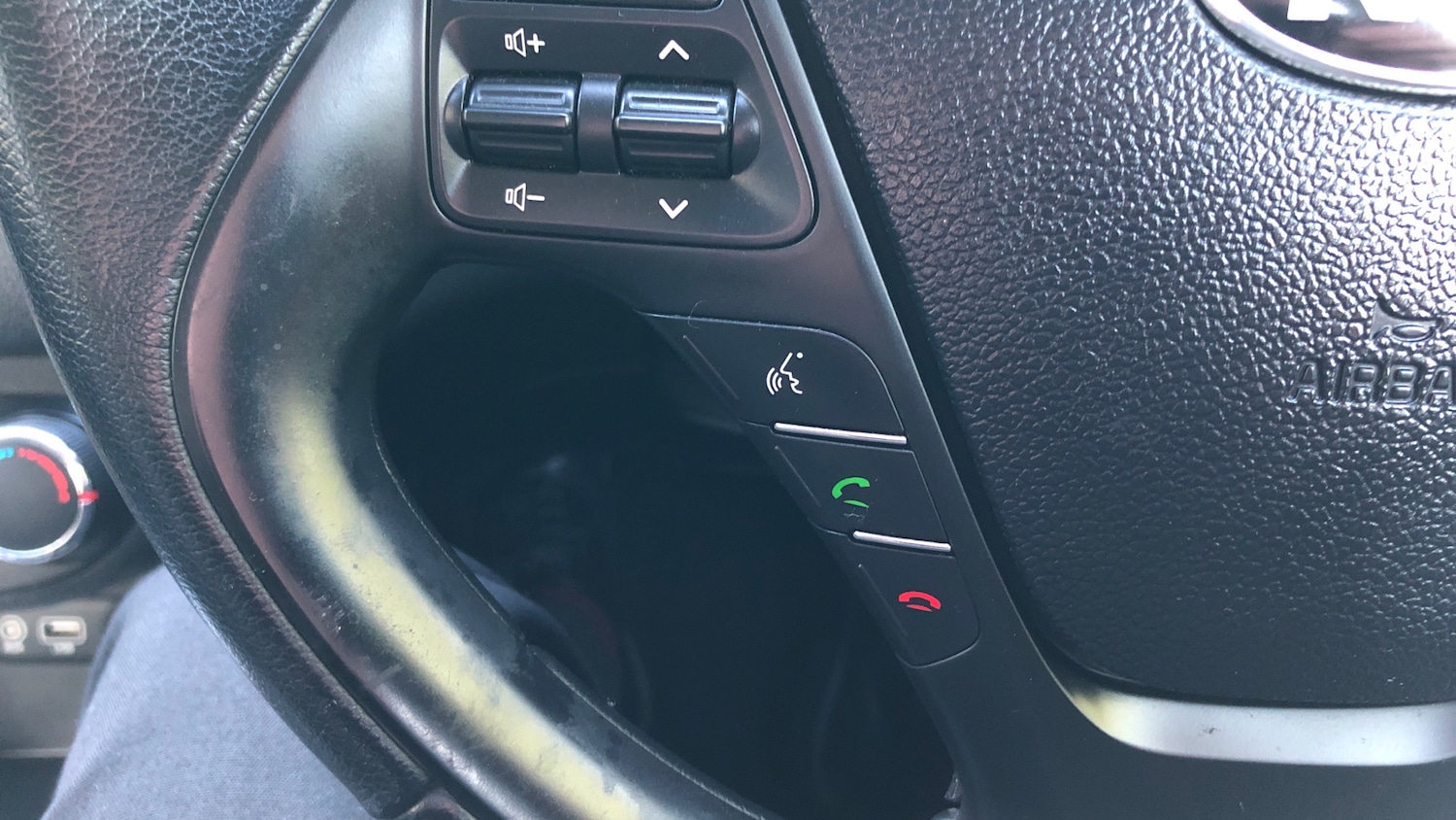 Used Kia Ceed 2017 for sale - 76652230: Photo 24