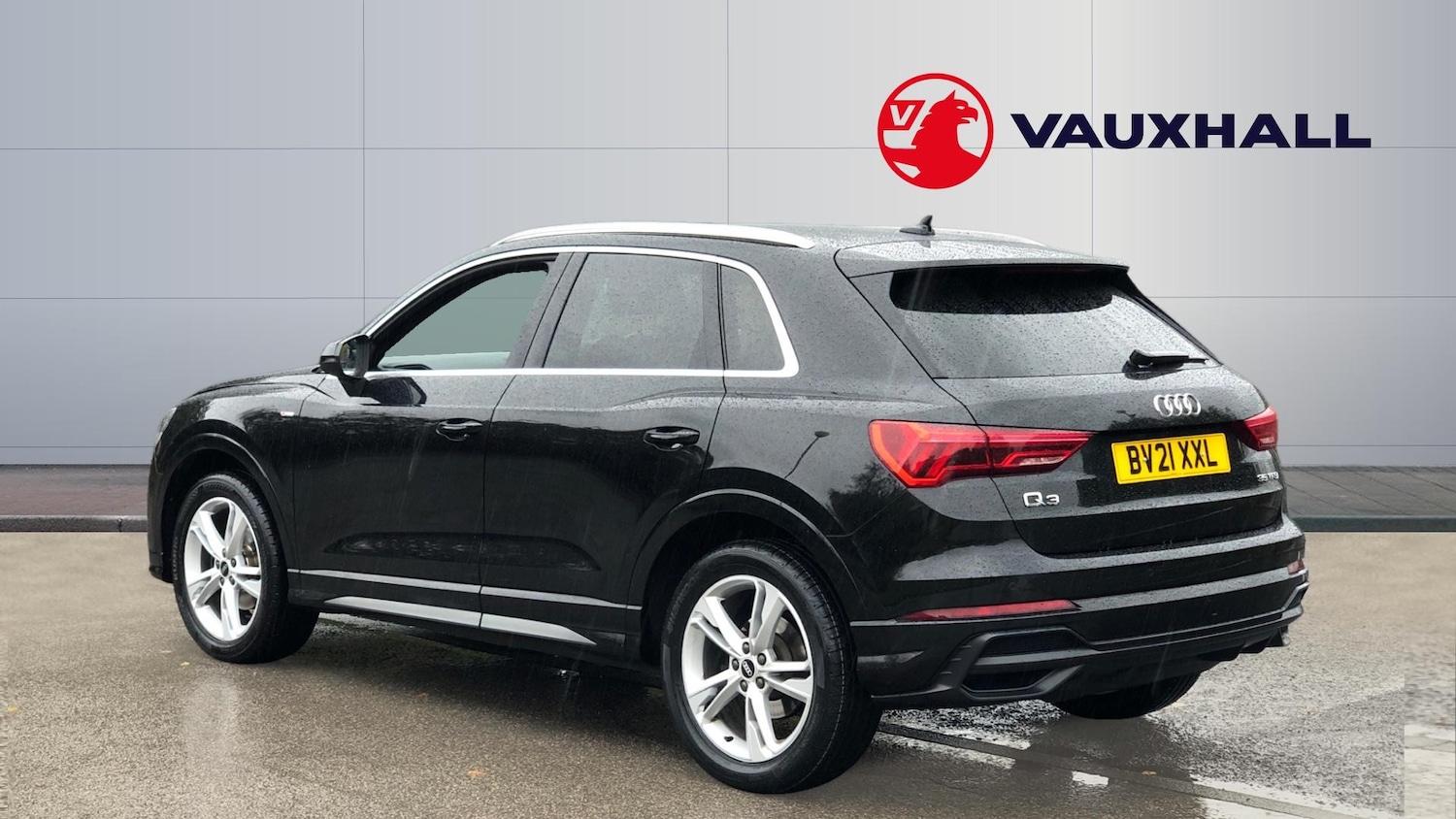 Used Audi Q3 2021 for sale - 76159914: Photo 2