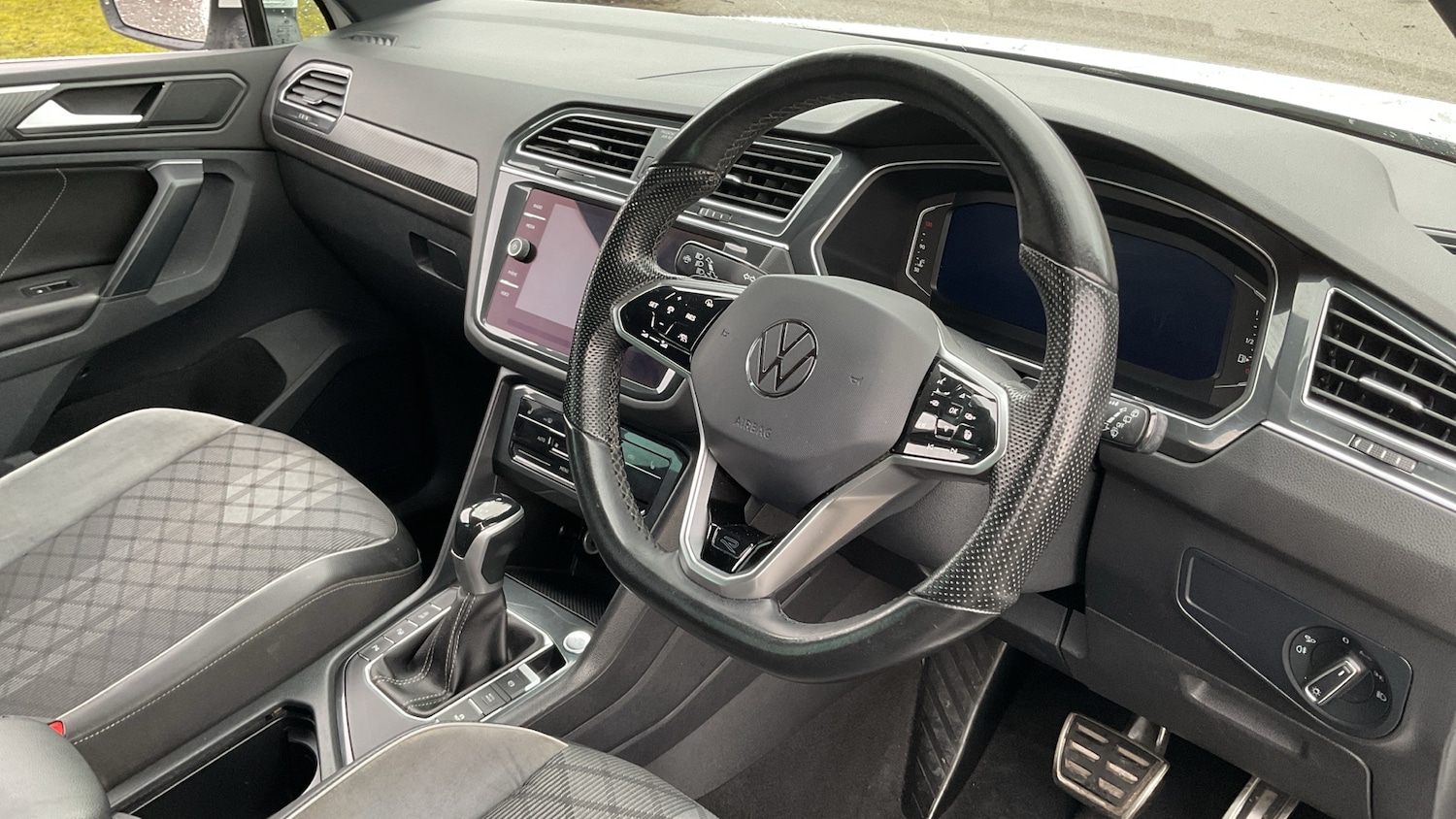 Used Volkswagen Tiguan 2023 for sale - 77902883: Photo 11