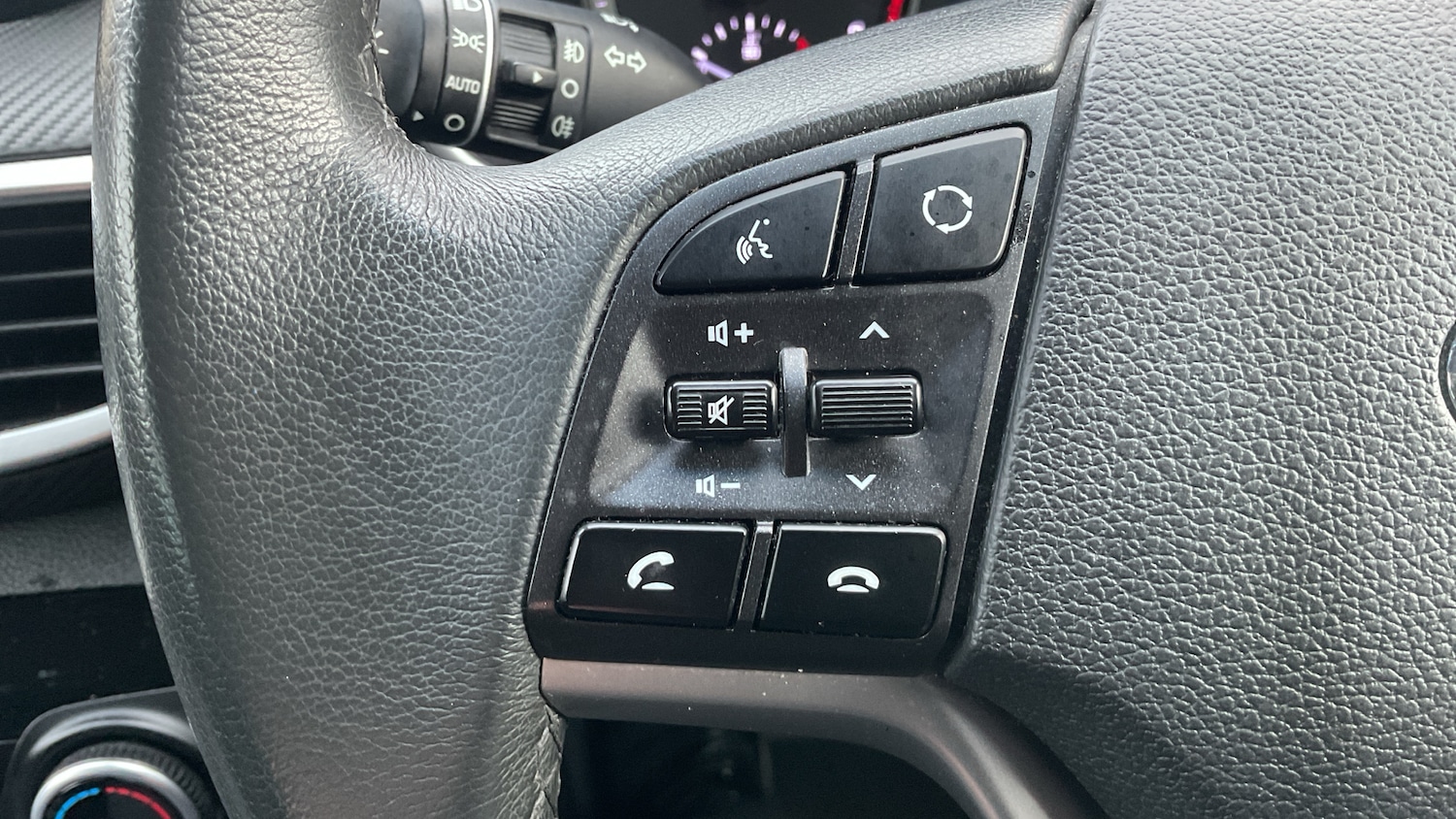 Used Hyundai TUCSON 2019 for sale - 77616597: Photo 24