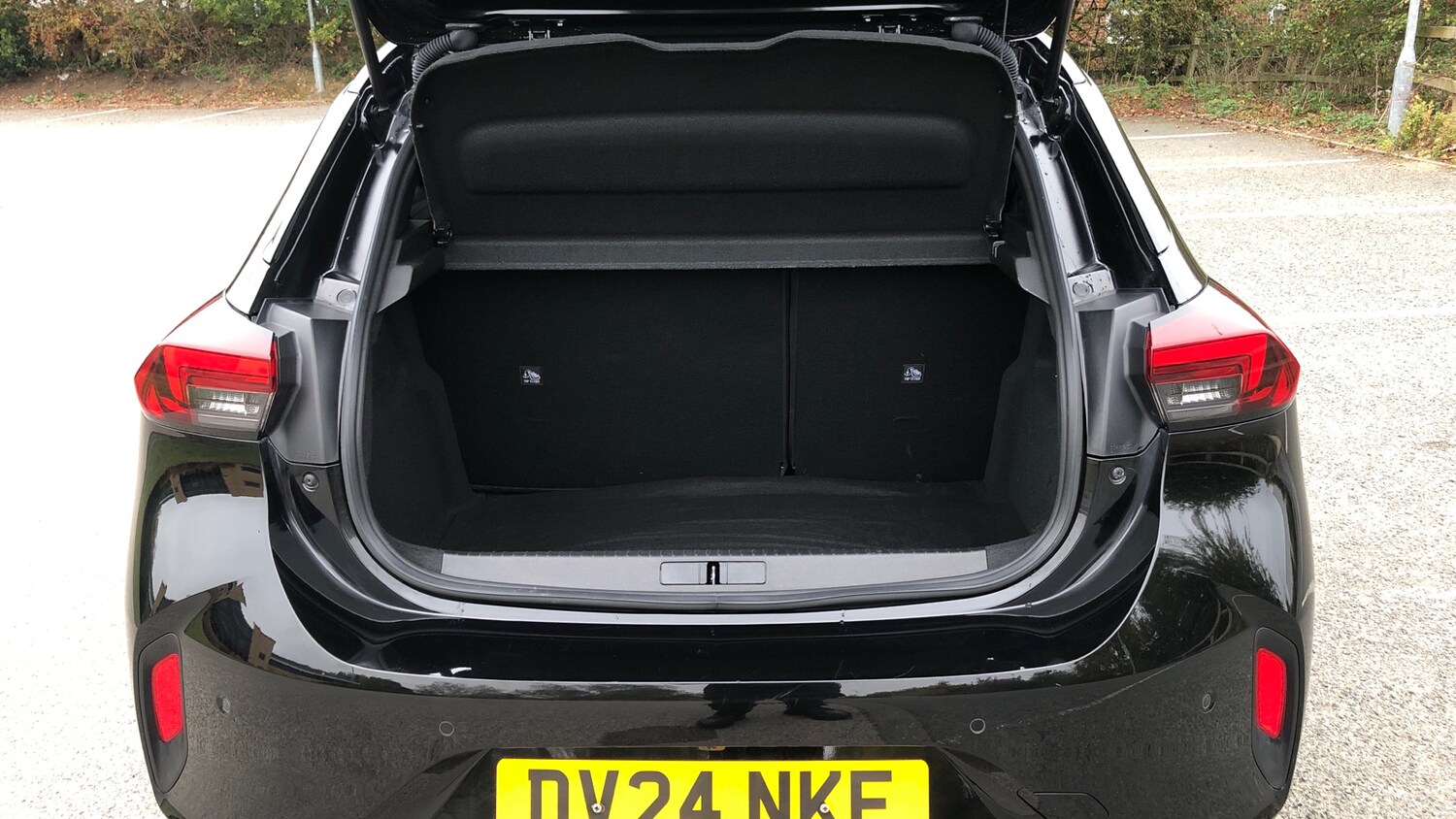 Used Vauxhall Corsa 2024 for sale - 76290460: Photo 4