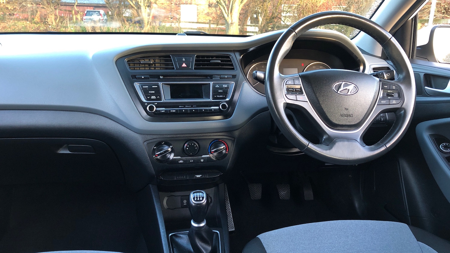 Used Hyundai i20 2016 for sale - 76763102: Photo 10