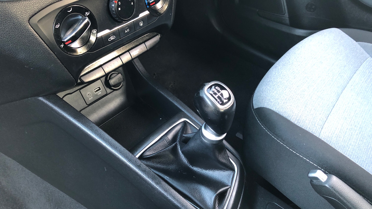 Used Hyundai i20 2016 for sale - 76763102: Photo 13