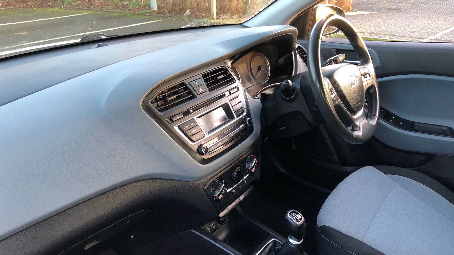 Used Hyundai i20 2016 for sale - 76763102: Photo 9