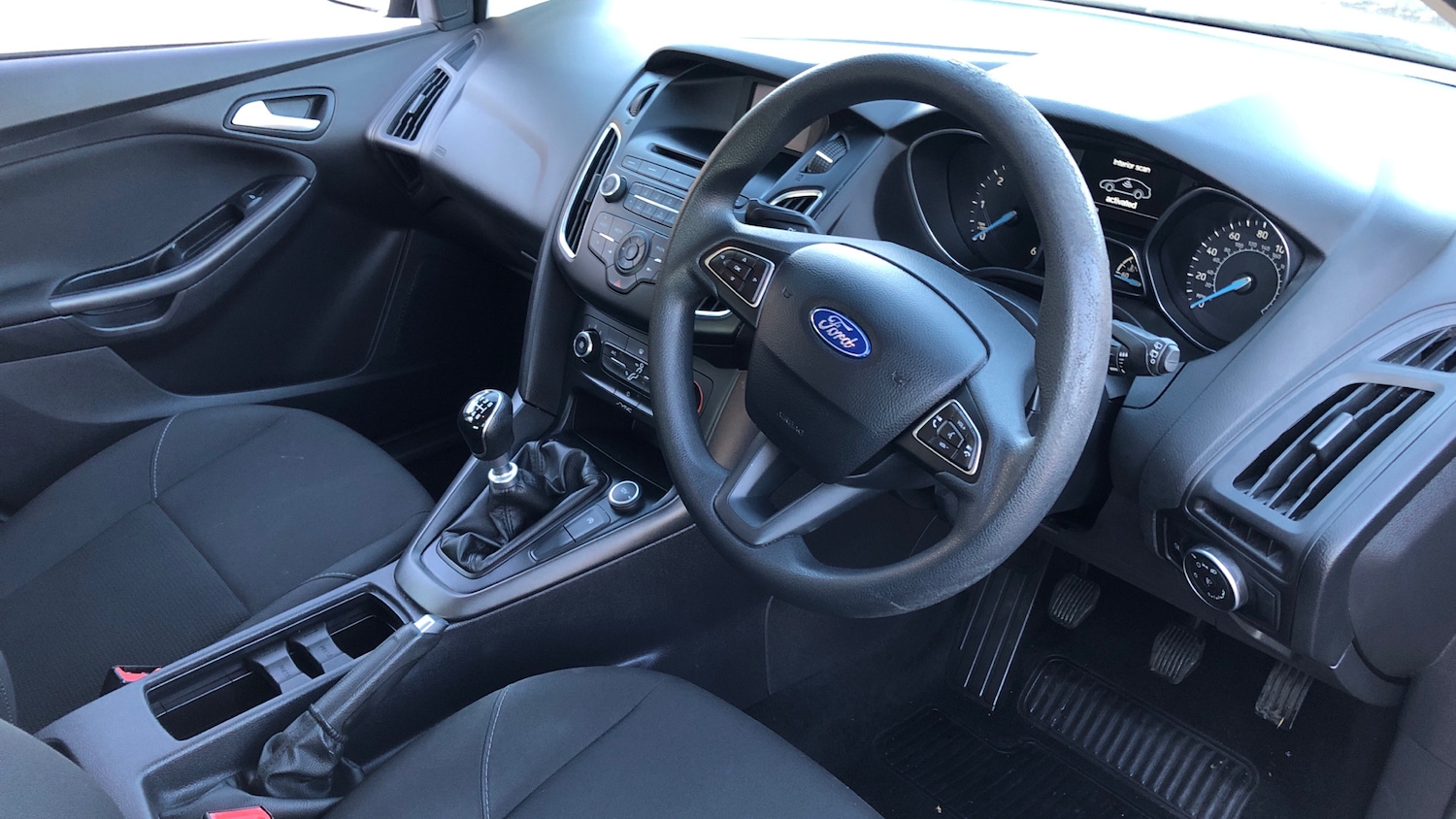 Used Ford Focus 2015 for sale - 76707650: Photo 11