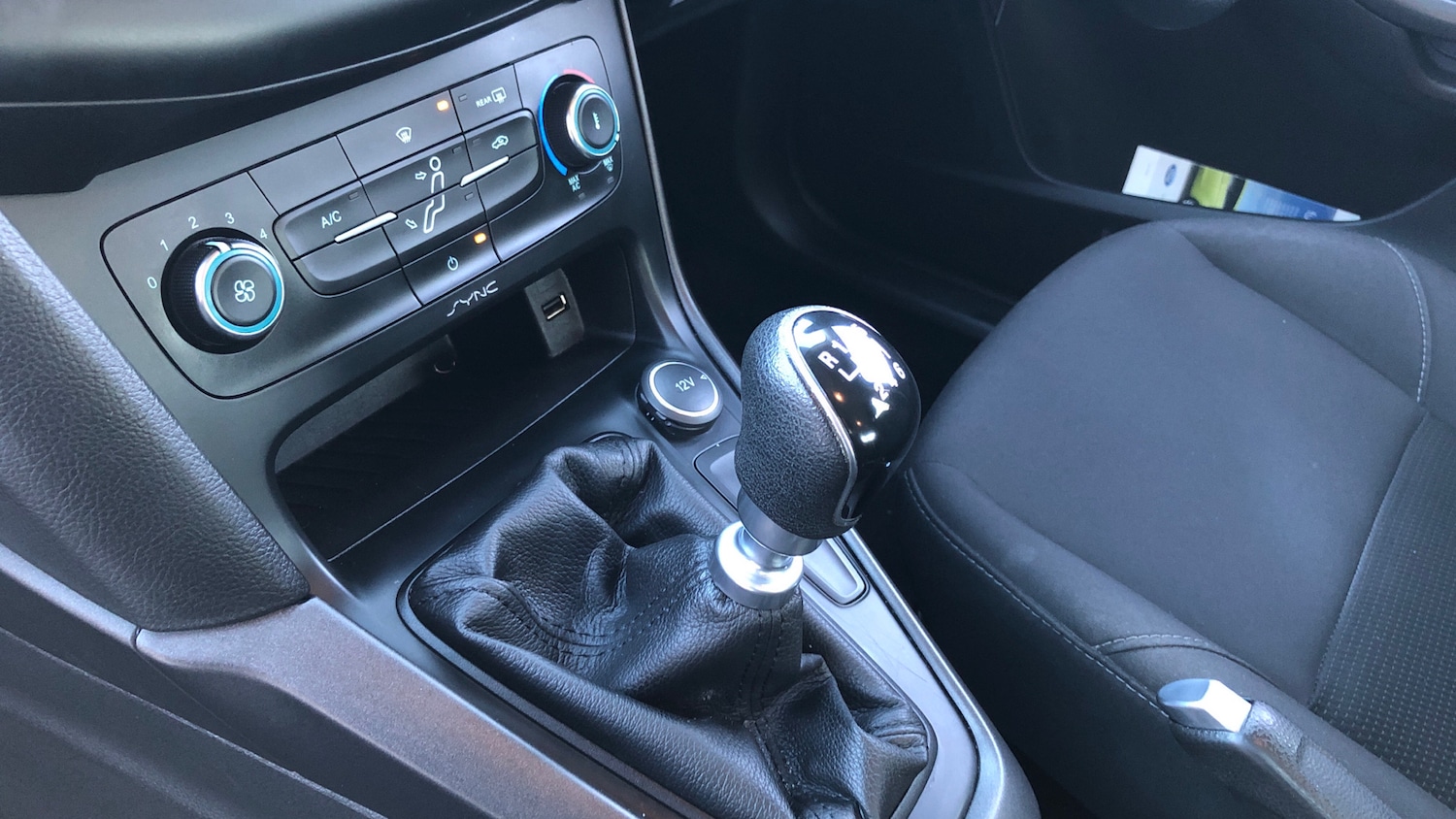 Used Ford Focus 2015 for sale - 76707650: Photo 13