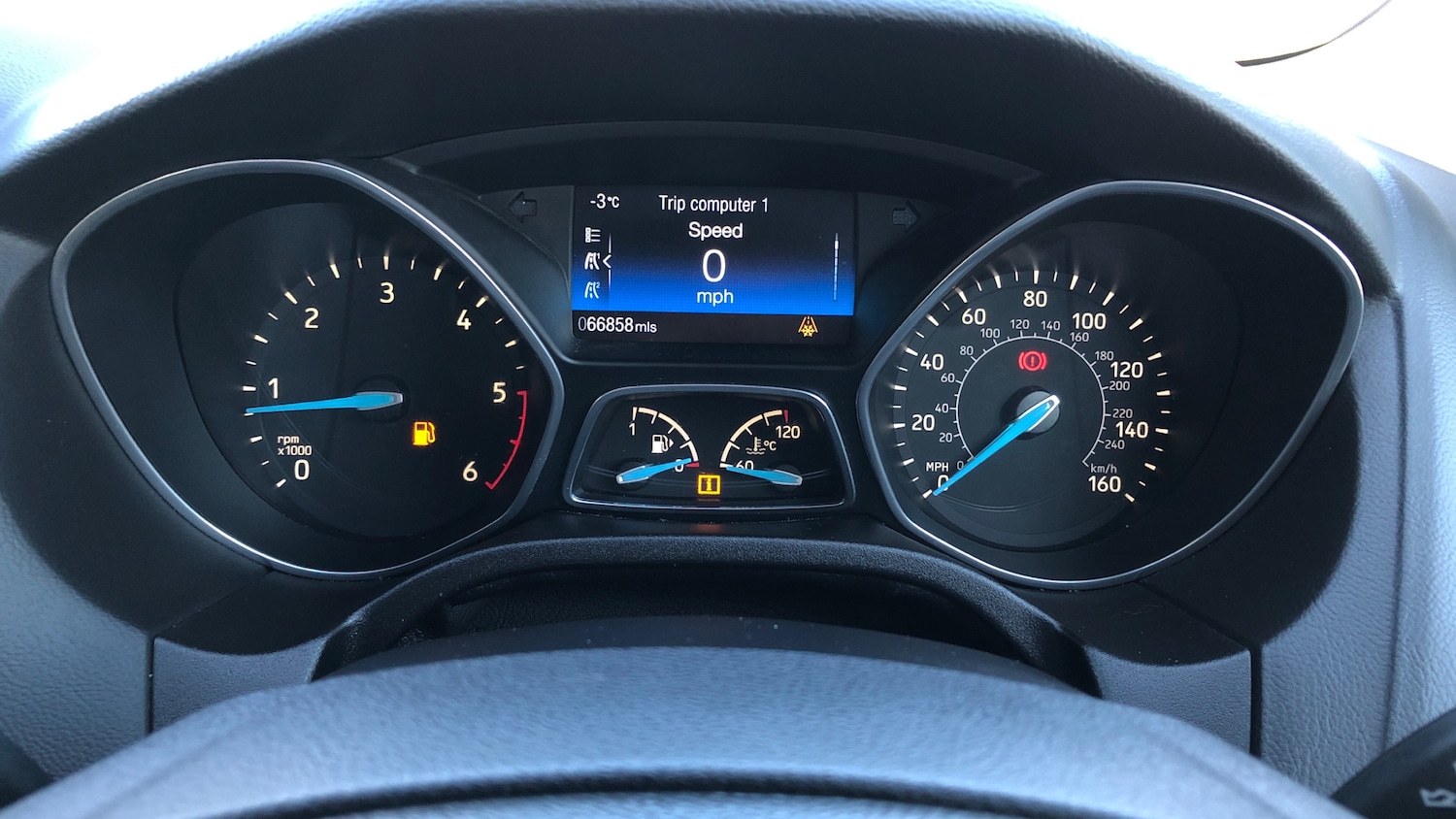 Used Ford Focus 2015 for sale - 76707650: Photo 18