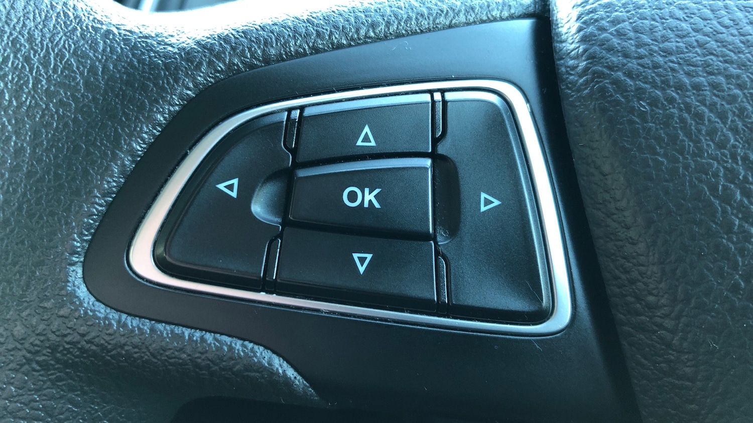 Used Ford Focus 2015 for sale - 76707650: Photo 23