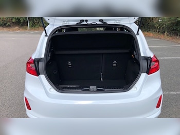Used Ford Fiesta 2018 for sale - 75700669: Photo