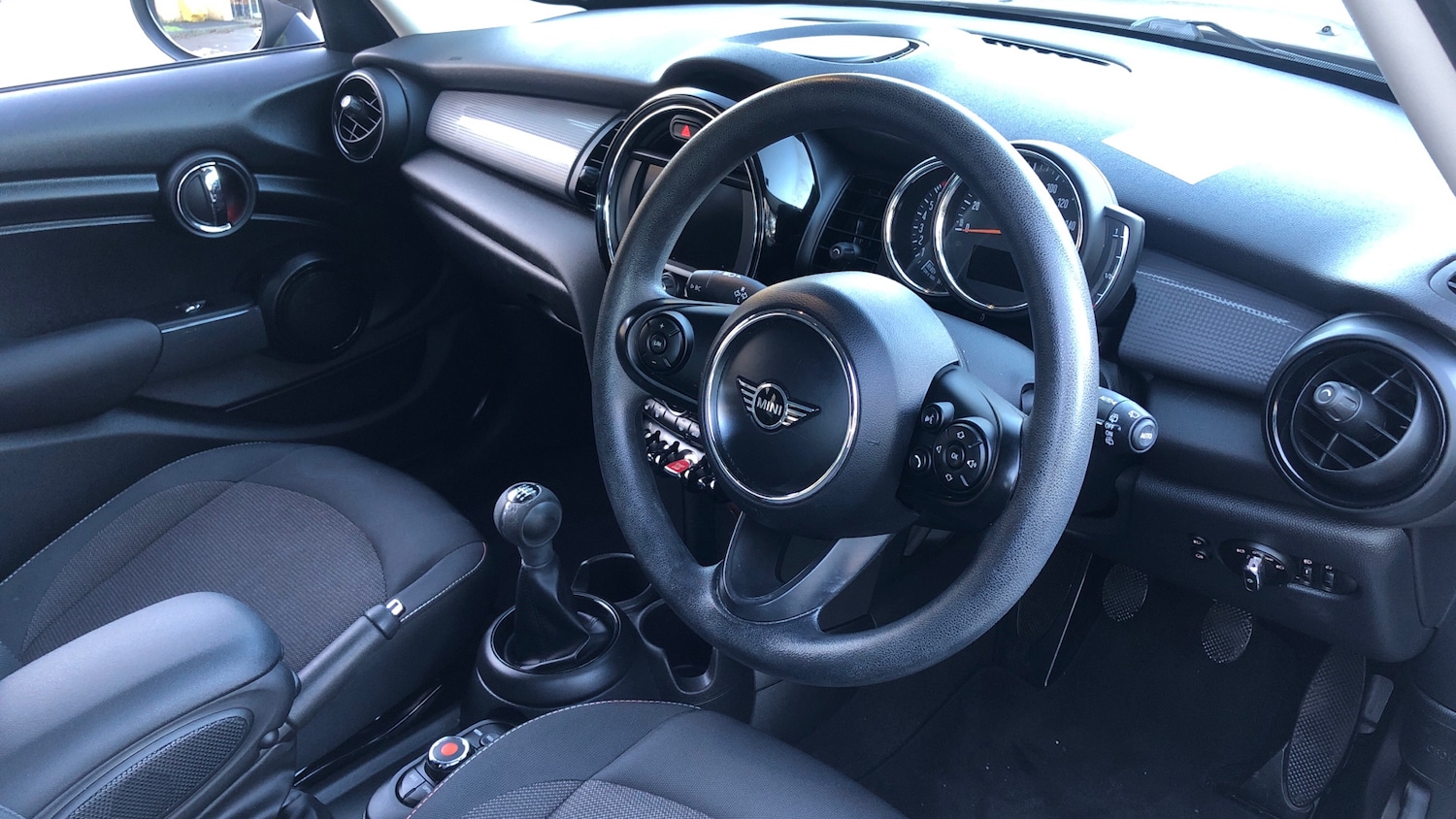 Used MINI Hatch 2019 for sale - 76694169: Photo 11