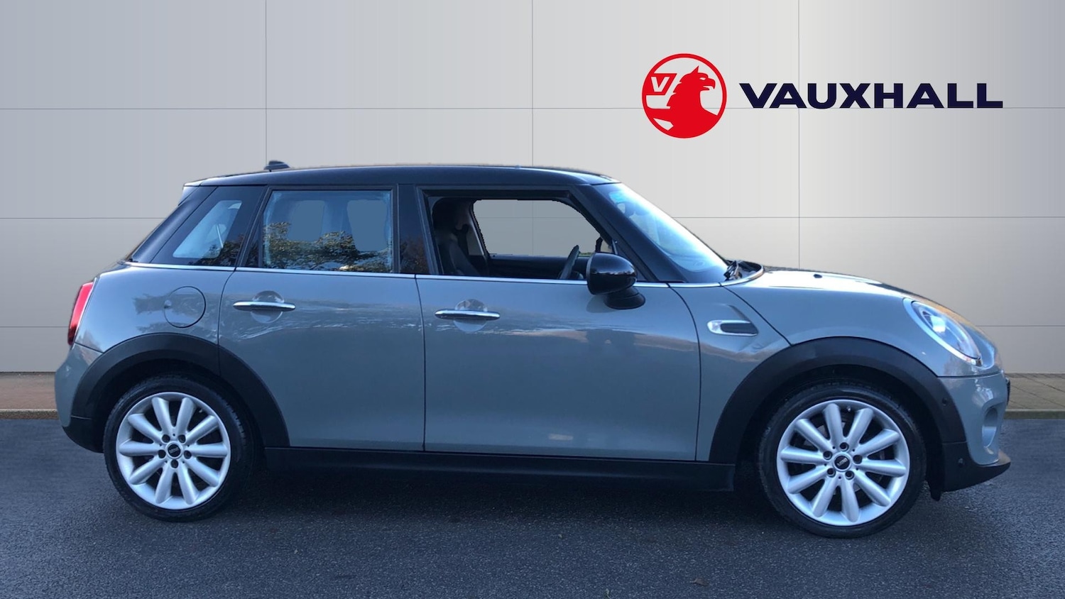 Used MINI Hatch 2019 for sale - 76694169: Photo 5