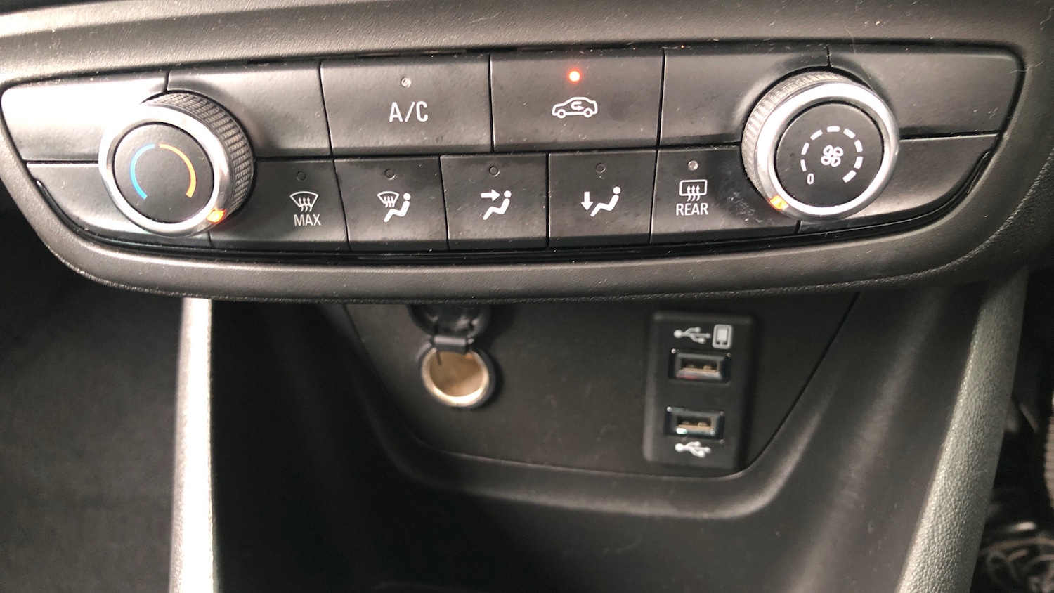 Used Vauxhall Crossland X 2020 for sale - 76580633: Photo 22