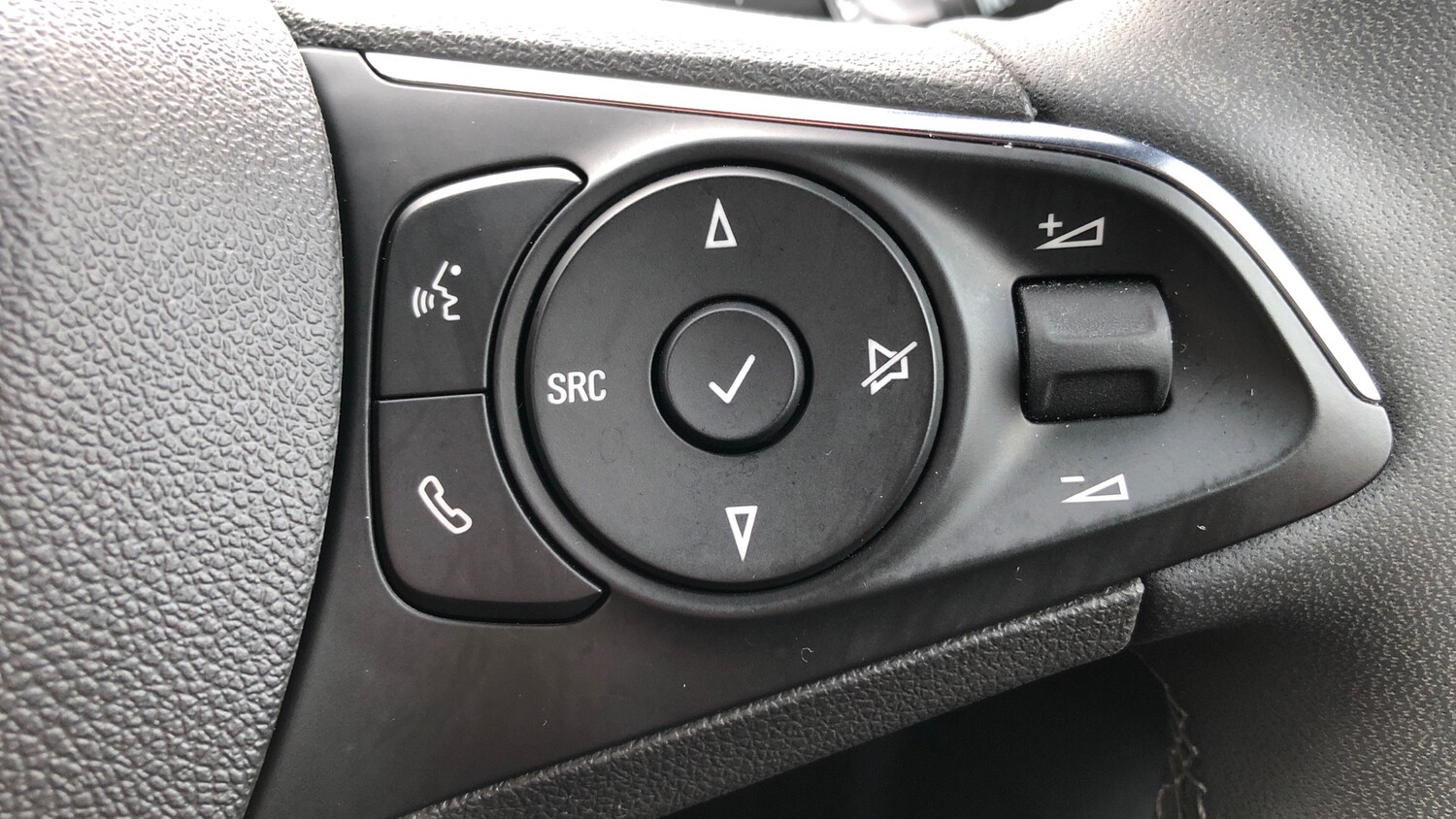 Used Vauxhall Mokka 2024 for sale - 76638526: Photo 25